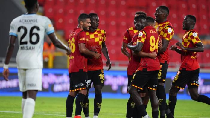 Göztepe Bodrum FK'yi yıktı. Bir anda dipten kurtuldu