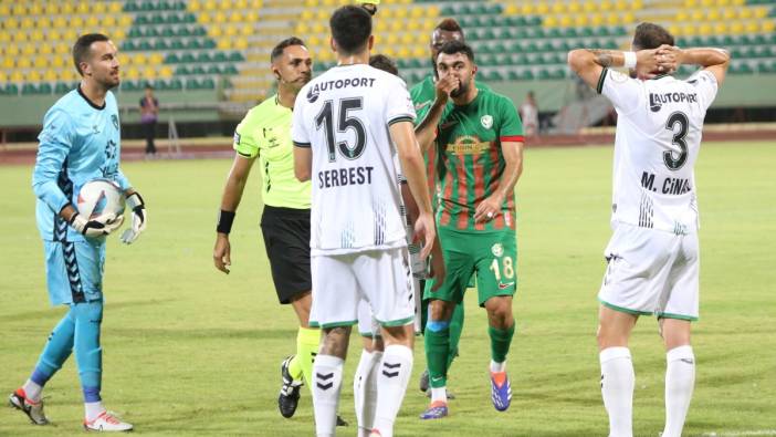 Kocaelispor 9 kişi kaldı Amed FK fark attı