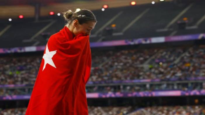 Aysel Önder'den gümüş madalya. Hem dünya hem olimpiyat rekoru kırmıştı