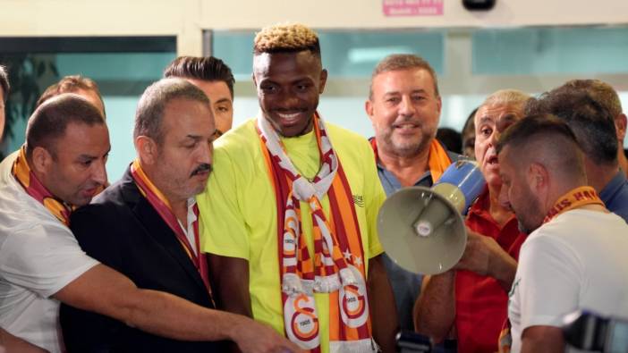 Dünya Osimhen transferini konuşuyor