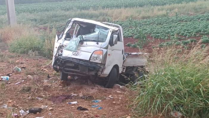 Gaziantep’te tarım işçilerini taşıyan kamyonet şarampole uçtu: 1 ölü, 22 yaralı