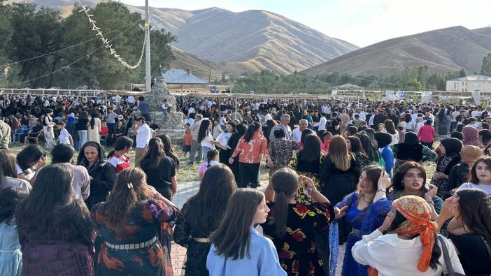 20 bin kişilik aşiret festivalinde 300 koyun kesildi