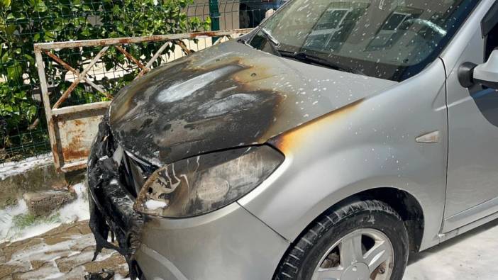 Sinop'ta park halindeki otomobilde yangın çıktı