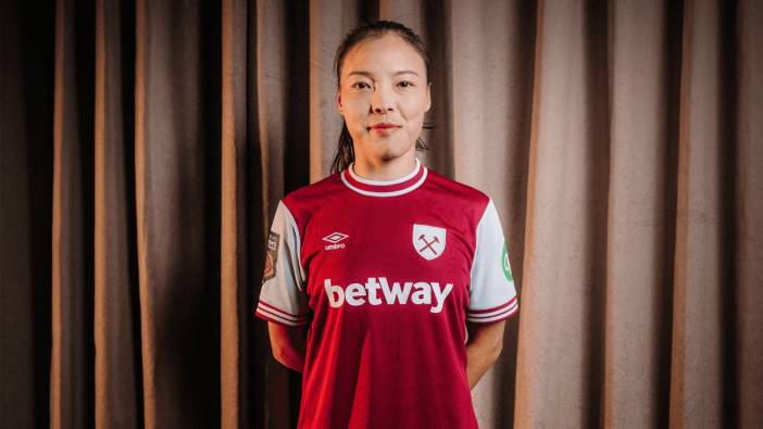 West Ham, Li Mengwen'i kiraladı