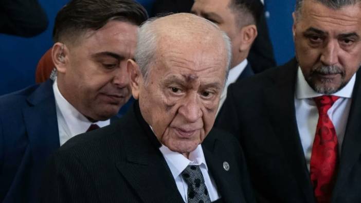 Devlet Bahçeli yine düştü. Op. Dr. Bilgehan Bilge'den şok iddia