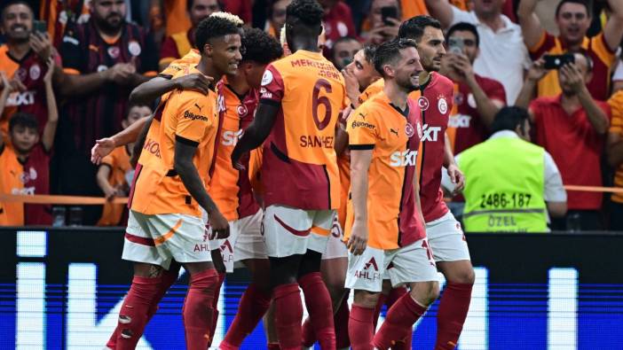 Galatasaray şov yaptı. Rizespor'u farklı geçti