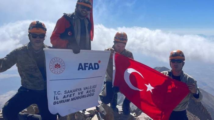 Erciyes’in zirvesinde arama kurtarma eğitimi