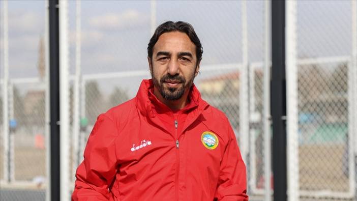 İbrahim Öztürk futbolu bıraktı. Türkiye’nin 4 farklı liginde şampiyonluk yaşamıştı