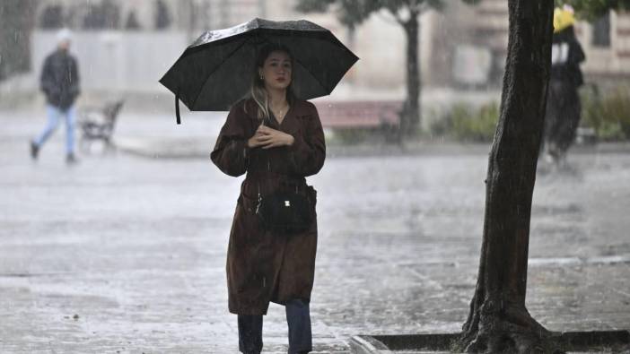 Meteorolojiden flaş uyarı. Sağanak bu illeri etkisi altına alacak. Kritik saat duyuruldu