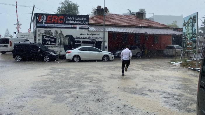 Samsun'da sağanak vatandaşa zor anlar yaşattı