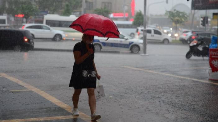 Ordu ve Giresun için gök gürültülü sağanak uyarısı. Meteoroloji saat verip uyardı