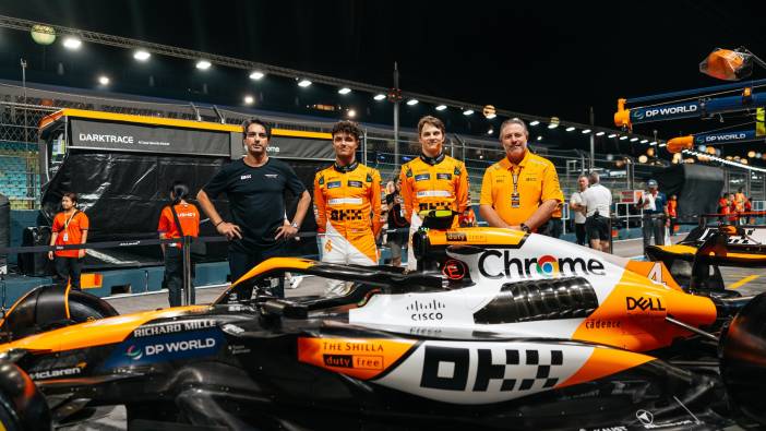 McLaren Racing ve OKX özel tasarım 'Efsane Yeniden Doğuyor' kaplamasını tanıttı