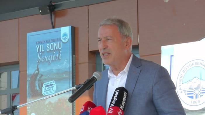 Hulusi Akar muhafazakarları sokağa çıkmaya çağırdı. Daha önce de dini konularda vaaz vermişti