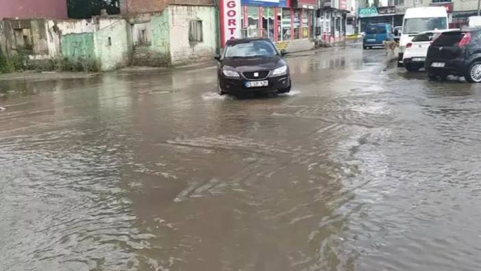 Ağrı'da sağanak etkili oldu