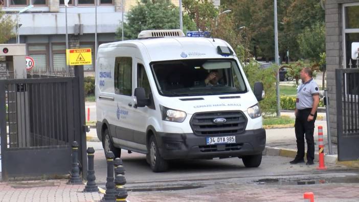 İki gün önce "Hayatta en çok mutlu olduğum yer sahne" demiş. Metin Arolat'ın cenazesini ablası aldı