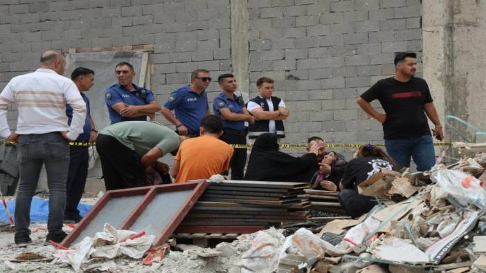 Kule vinçten kopan demir kova işçilerin üzerine düştü: 2 ölü