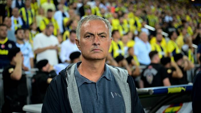 Mourinho katılmayı reddetti. Apar topar stadı terk etti