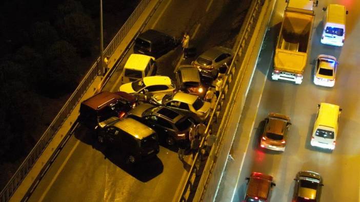 İstanbul'da 15 araçlık zincirleme kaza!