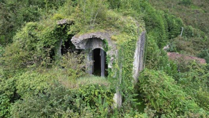 Tarihi kilise ve camide define avı. Evlerin altını bile kazdılar