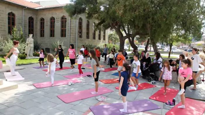 Edirne'de çocuklar için 'Müzede yoga' etkinliği