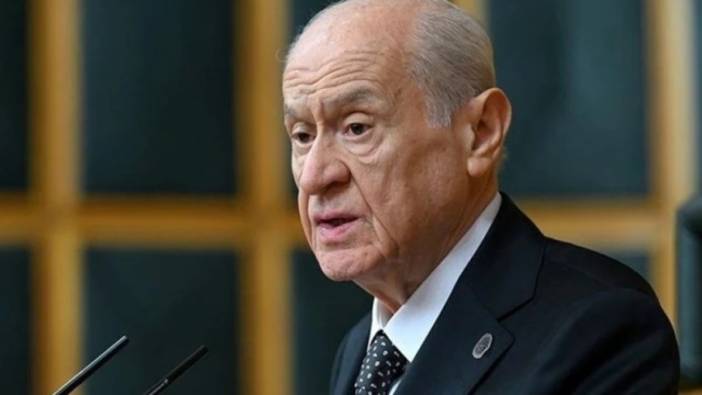 DEM Partililerle el sıkışan Bahçeli’den barış açıklaması. DEM Parti’yi terörist ilan etmişti