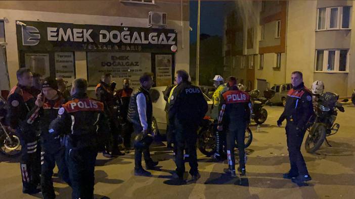 Eskişehir'de bir sürücü polisten kaçarken kazaya neden oldu