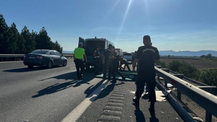 Adana'da kaza yerine giden cenaze aracı da kaza yaptı. 2 ölü, 4 yaralı