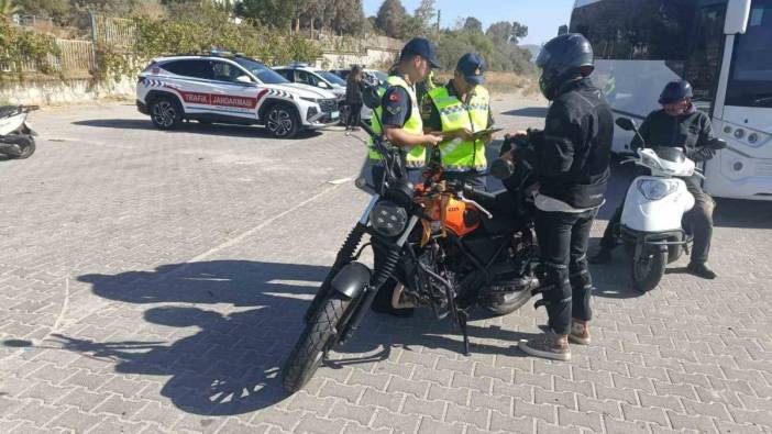 Çine'de motosiklet denetimi: 11 araç trafikten men