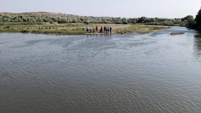 Balıkesir'de serinlemek için çaya giren bir kişi boğuldu