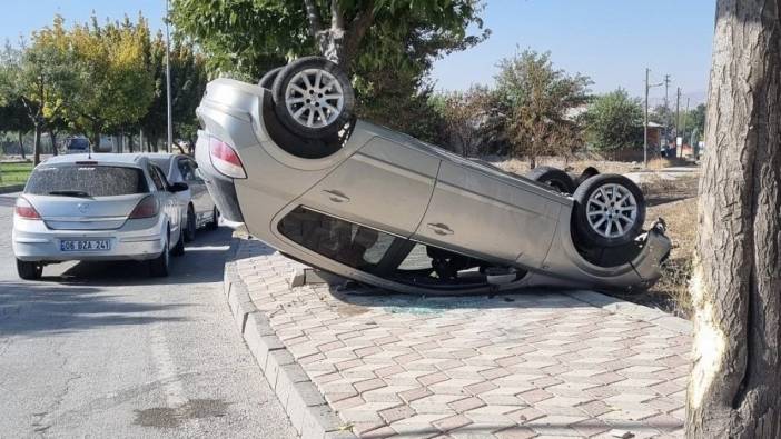 Elazığ’da otomobil takla attı! 2 yaralı