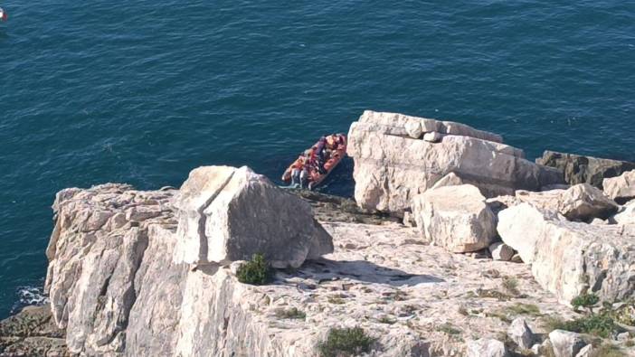 Rus turistler kayalık alanda mahsur kaldı