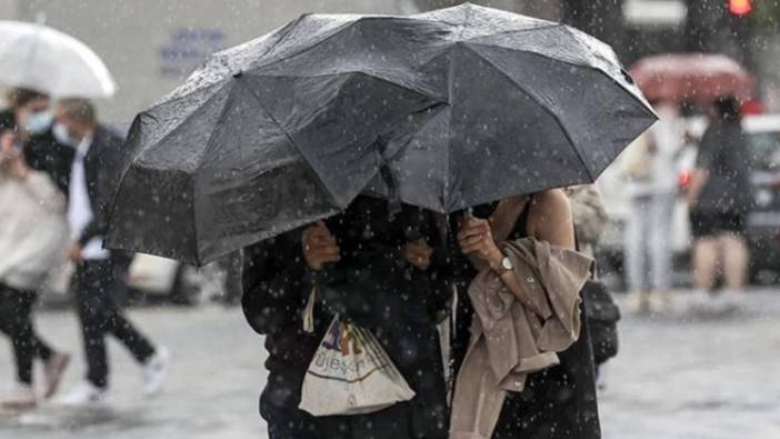 Şemsiyelerinizi almadan dışarı çıkmayın!  Meteoroloji'den 12 ile gök gürültülü sağanak yağış uyarısı