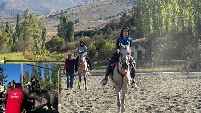 Bayburt Atlı Spor Kulübü düzenlediği etkinlikte yürekleri ısıttı