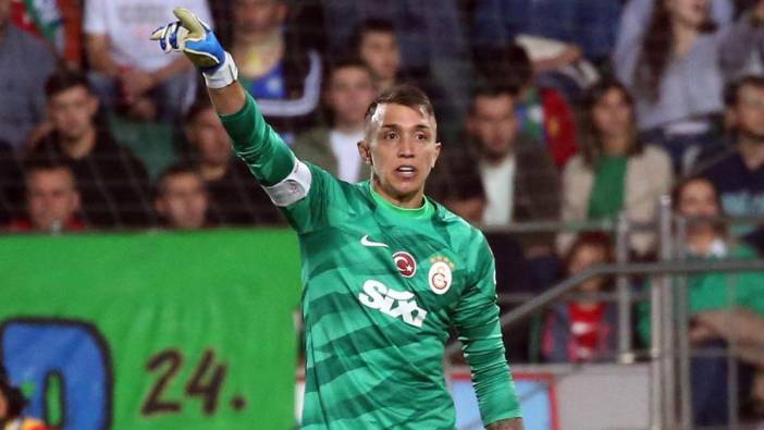 Muslera sokak satın aldı. Yeni kulüp de satın almıştı