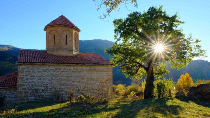 674 yıllık İmera Manastırı’nda sonbahar güzelliği