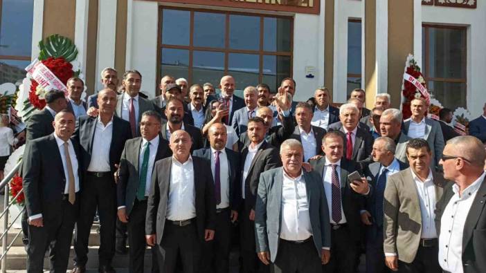 Hakkari’deki muhtarlar konfederasyon seçimi için oy kullandı