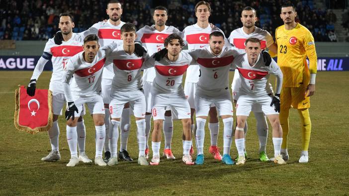 Türkiye'nin penaltı golü sayılmadı Türkiye: 0- İzlanda: 1