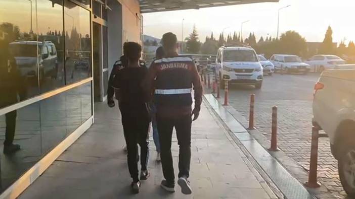 İzmir'de terör operasyonu: 3 gözaltı