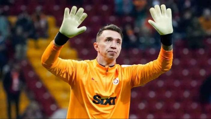 Muslera’nın yerine O mu geliyor?  Okan Buruk öyle bir kaleci istedi ki  ‘Yok artık daha neler’ diyeceksiniz