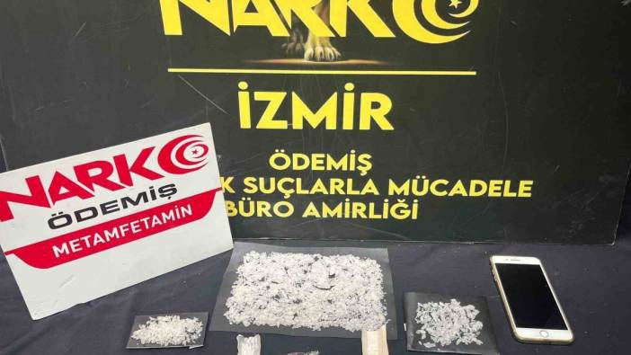 İzmir’de uyuşturucu tacirlerine operasyon: 6 tutuklama