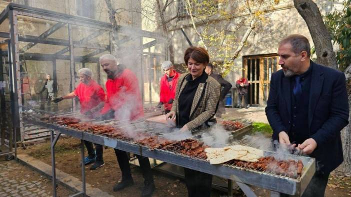 Milletvekilleri kebapçı arıyor! Asgari ücretli ve emekliyle resmen alay ediyorlar