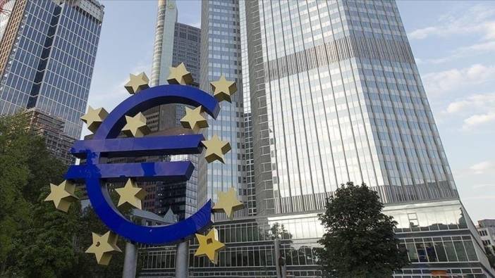 ECB anketinden büyüme beklentileri düşük çıktı