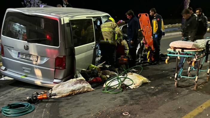 Balıkesir'de minibüs devrildi: 1 ölü, 4 yaralı