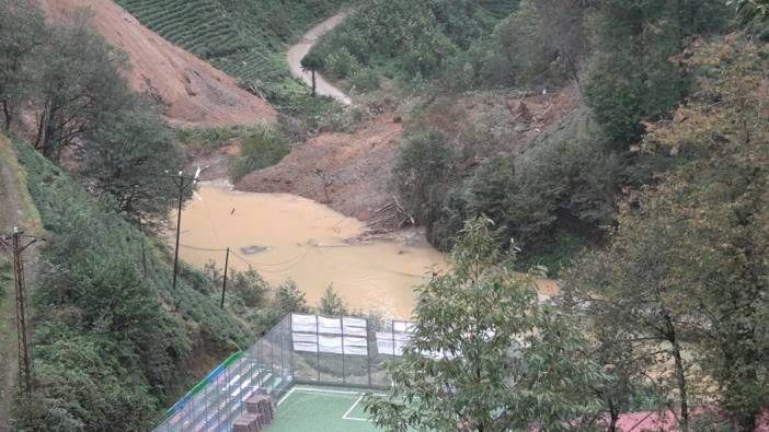 Rize Çayeli'nde heyelanı gören köylüler büyük şok yaşadı