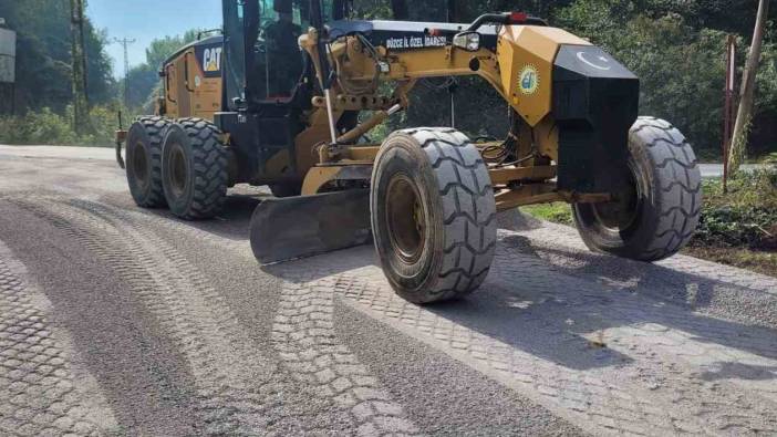 Köy yollarında son düzenlemeler devam ediyor