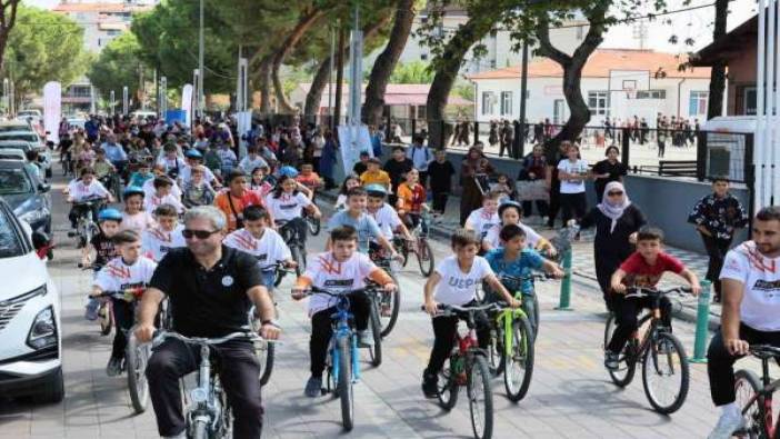 Hatay'da öğrenciler teröre karşı pedal çevirdi