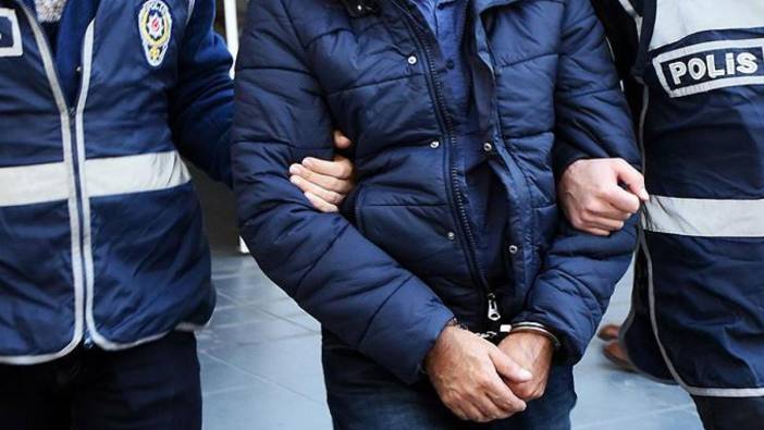 Kendisini polis diye tanıttı eve girip hırsızlık yaptı