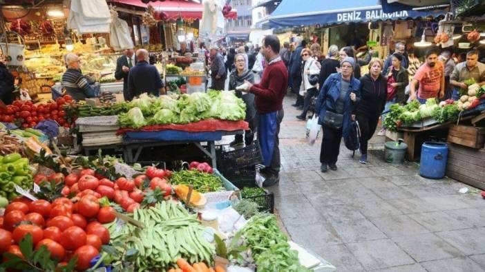 Ekrem İmamoğlu duyurdu. Dar gelirli ve emeklilere 10 bin lira pazar desteği