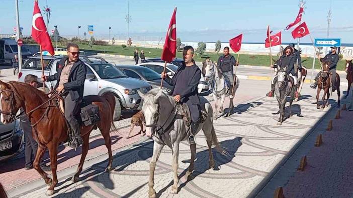 Kurtuluş savaşının simgesi! Atlar ile yola çıktılar