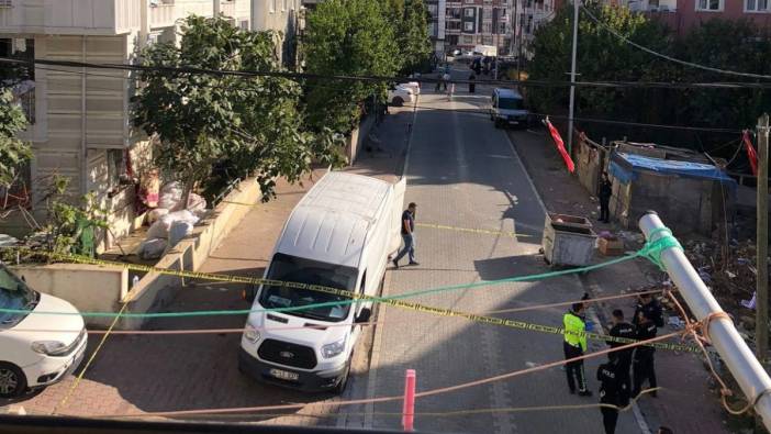 3 yaşındaki çocuğun ölüm anı kamerada. Kazara çocuğu öldürüp aracında intihar etmişti